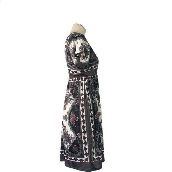 Cristina Love V-Neck Boho Print Sheath Dress - Gray/Black/Red, Size Small - Picture 3 of 6